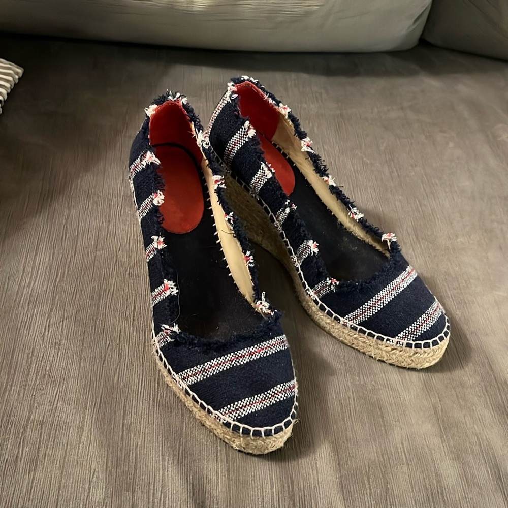 Linen espadrilles from Spain, size 8 1/2 fit and narrow